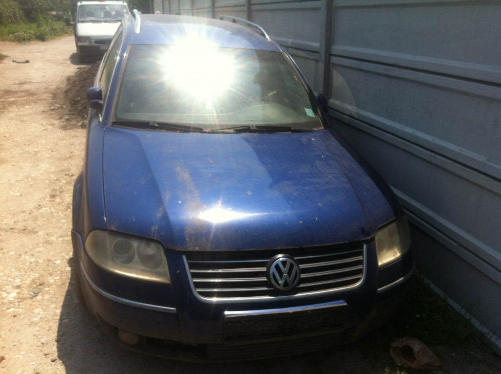 Dezmembram Volkswagen VW Passat B5.5 [facelift] [2000 - 2005] wagon 1.9 TDI 6MT (131 hp) (3B6)