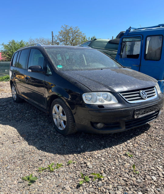 Dezmembram Volkswagen VW Touran [2003 - 2006] Minivan 2.0 TDI MT (140 hp)