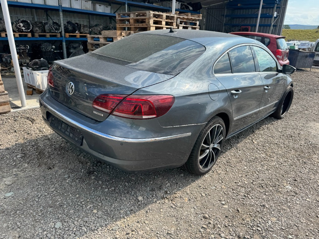 Dezmembram Volkswvagen Passat CC 2013 2.0 d CFF 170 cp