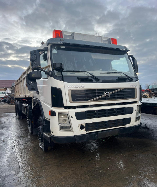 Dezmembram Volvo FM generatia [2001 - 2005] Autobasculanta