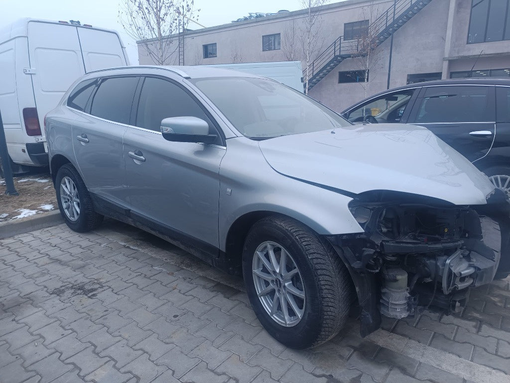 Dezmembram Volvo XC60 2012, 2.0 Diesel, cutie de viteze manuala