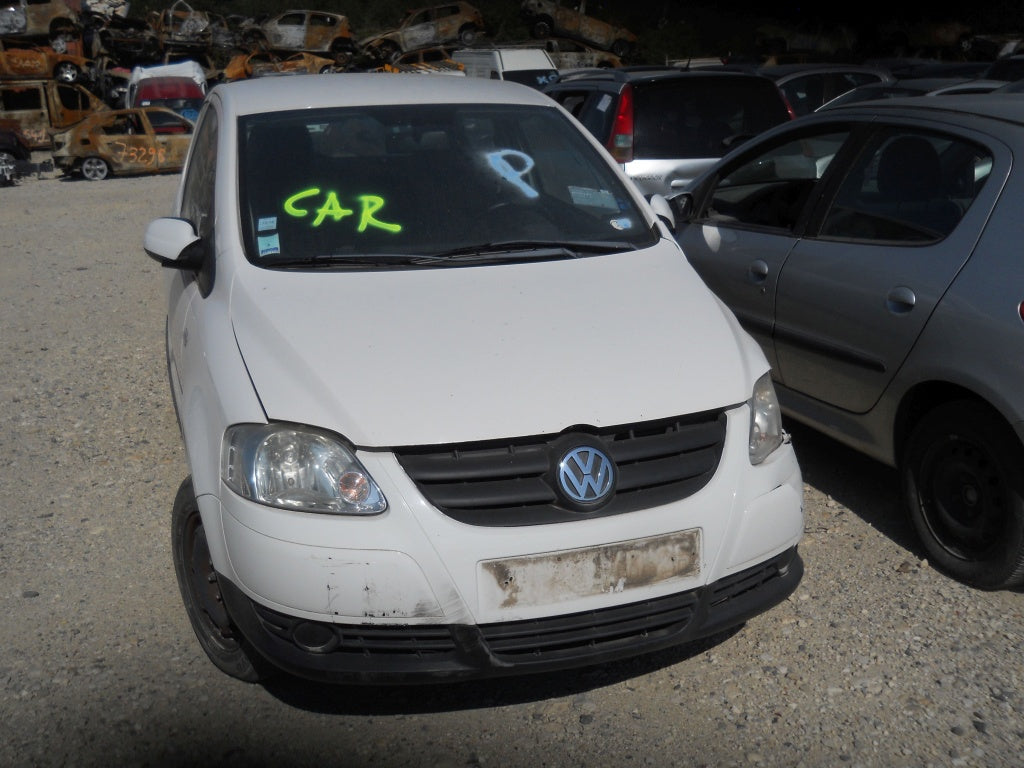 DEZMEMBRAM VW FOX 2005 1.4 BENZINA BKR CARSERO SECOND HAND BACAU SI IASI