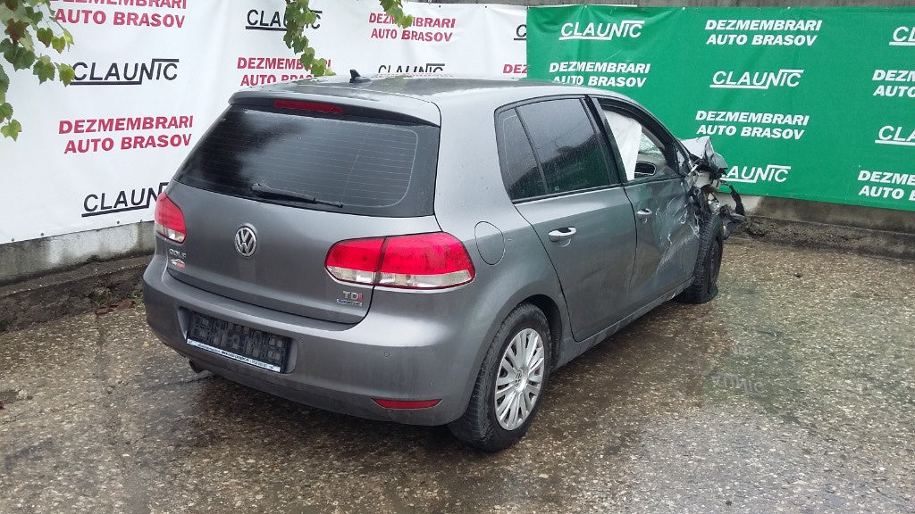 Dezmembram VW Golf VI 1.6 TDI CAYC cod cutie MDZ