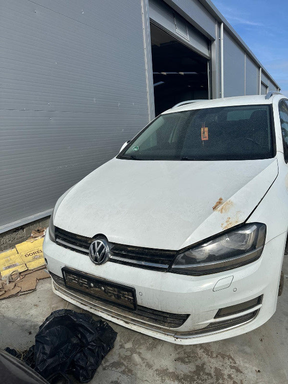 Dezmembram VW GOLF VII,ALB,BREAK,2015,2.0 motorina,110 kw,Tip motor - CRL