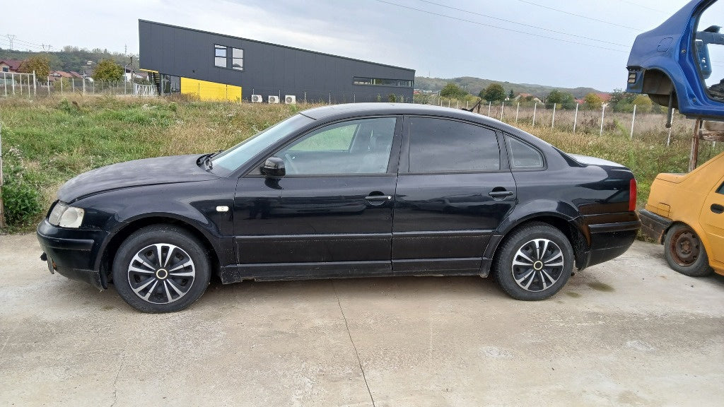 Dezmembram VW Passat 1.9 TDI AFN berlina, an fabricație 1999