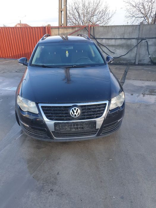 Dezmembram vw passat b6 2.0 tdi cod BMR cutie dsg cod HYC