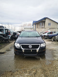 Dezmembram VW Passat B6 Combi motor 1.9 BXE cutie manuala