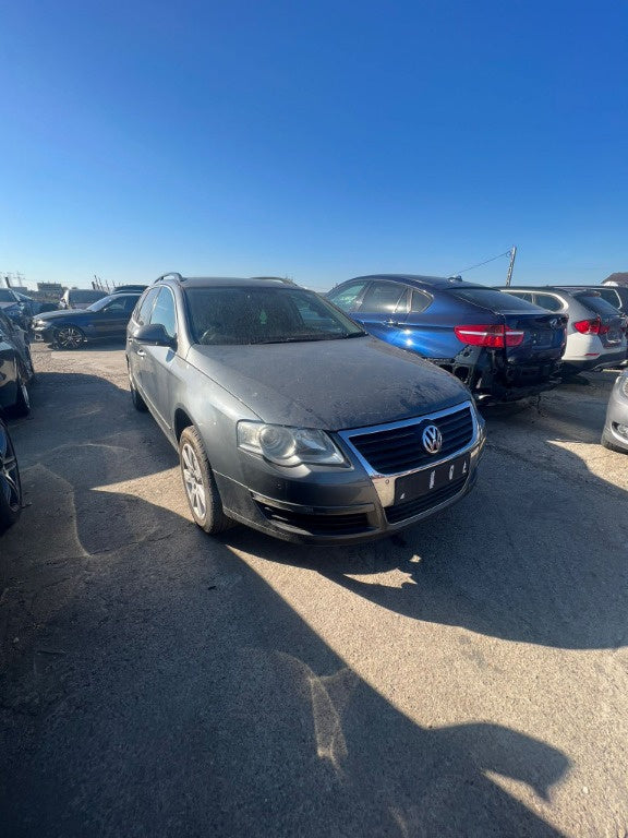 Dezmembram VW Passat B6 kombi 1.9 tdi 105 bxe