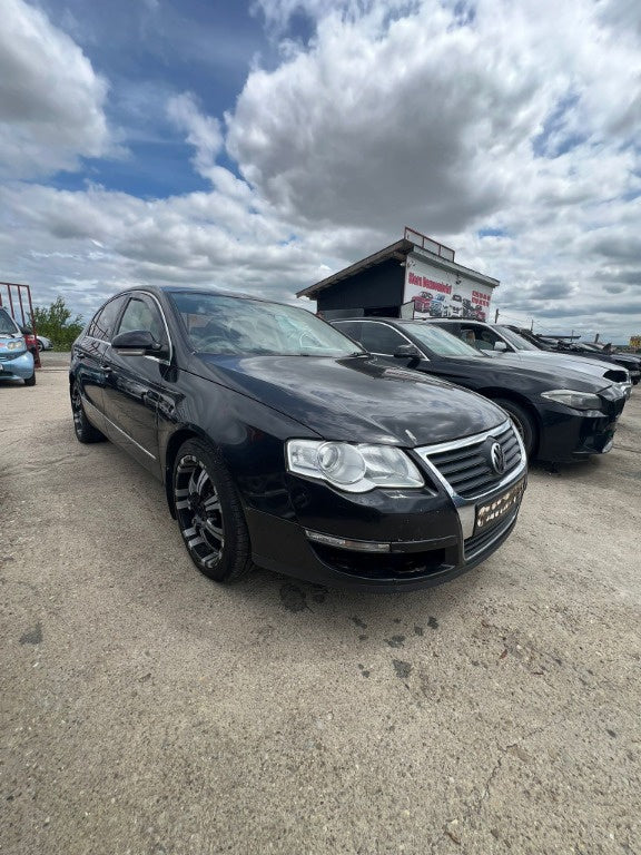 Dezmembram VW Passat b6 ,sedan ,motor 1.9 ,cod bxe ,105 cp ,cutie manuala 5 v