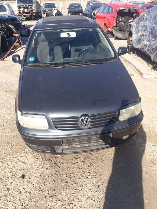 Dezmembram vw polo 6n 1.4 benzina cutie manuala in 5 trepte cod AUA