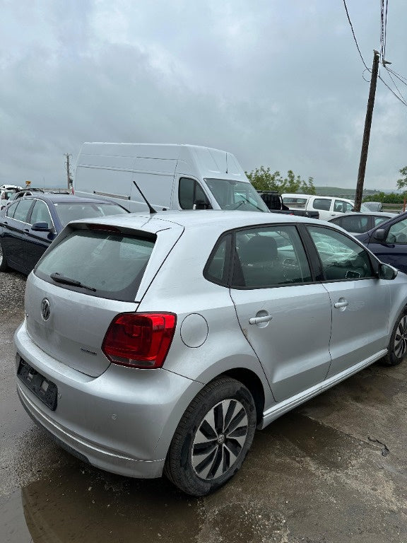 Dezmembram vw polo 6R, an 2012, motor 1.2 tdi