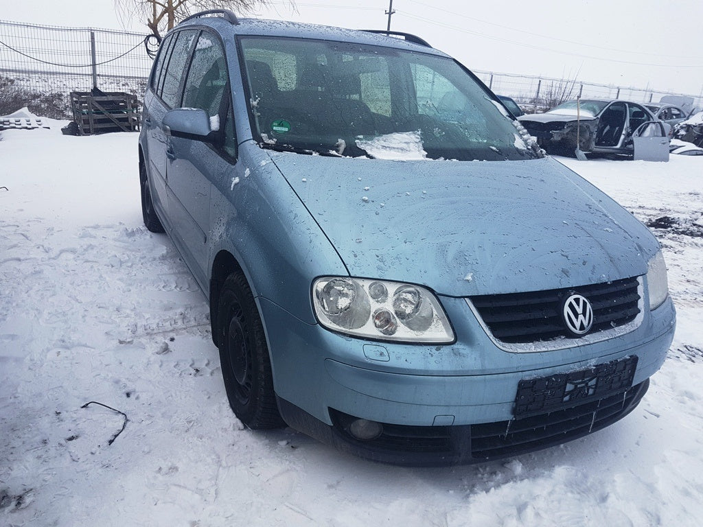 Dezmembram VW Touran - 2006 - tip motor BLS