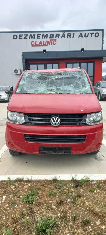 Dezmembram VW Transporter Caravelle 2.0 TDI CAAC cod cutie KUP