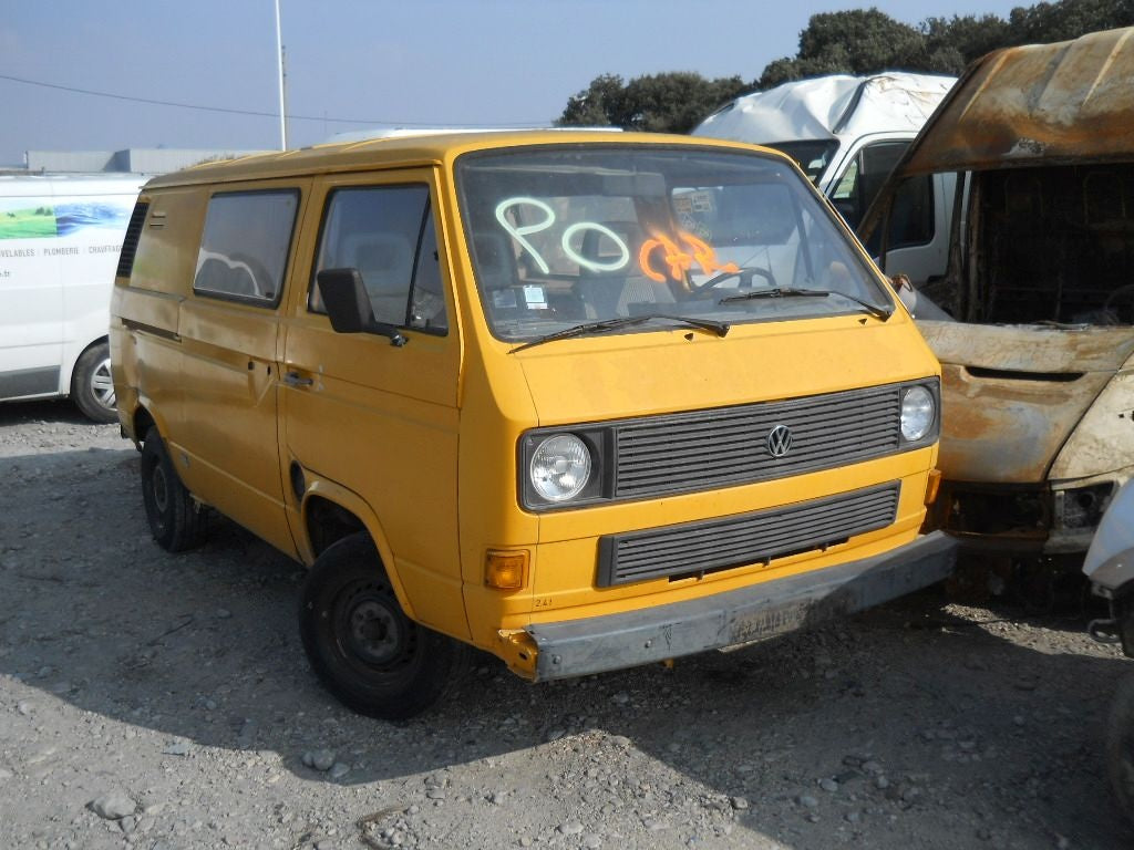DEZMEMBRAM VW TRANSPORTER T2 1982 1.6 DIESEL CARSERO SECOND HAND BACAU SI IASI