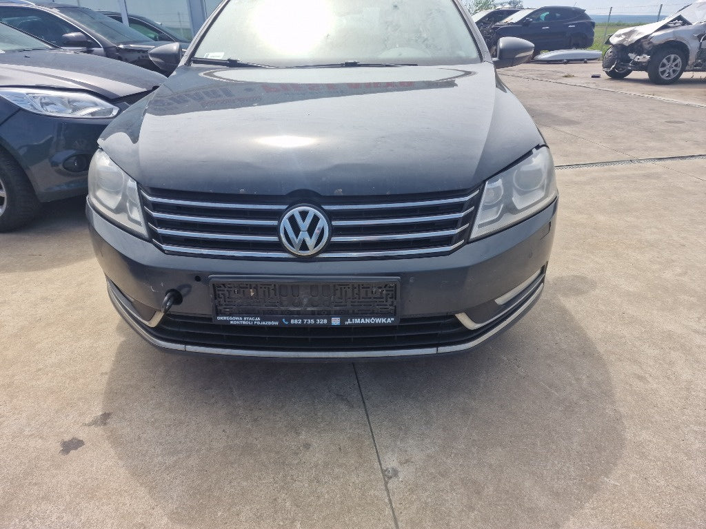 Dezmembram VW Volkswagen Passat B7 Xenon Led