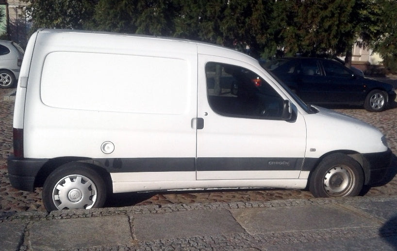 Dezmembrari Citroen Berlingo 1.9D, an 2001