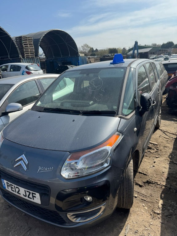 Dezmembrari Citroen C3 Picasso 1.6HDI cod motor 9HP transmisie manuala 5+1 an de fabricatie 2012 cu 81000km