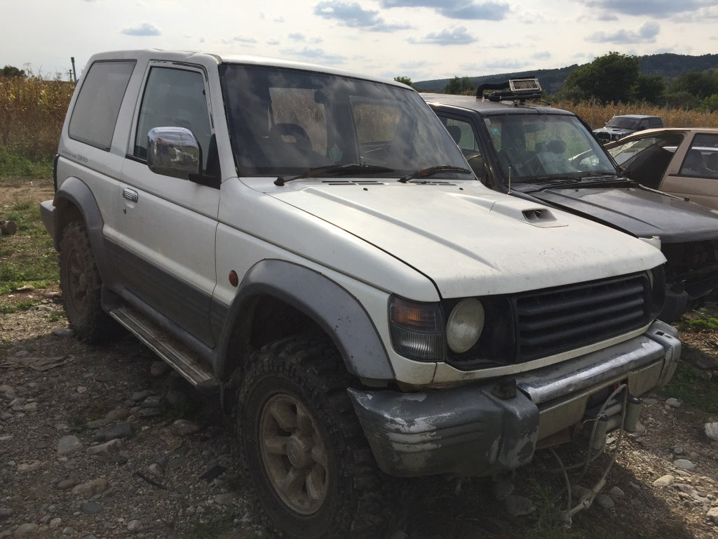 Dezmembrari dezmembrari mitsubishi pajero 2,8 diesel automata