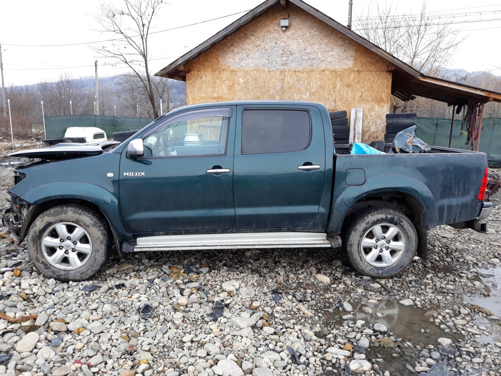 Dezmembrari dezmembrari toyota hilux an 2010 motor 3000cmc automata euro 4