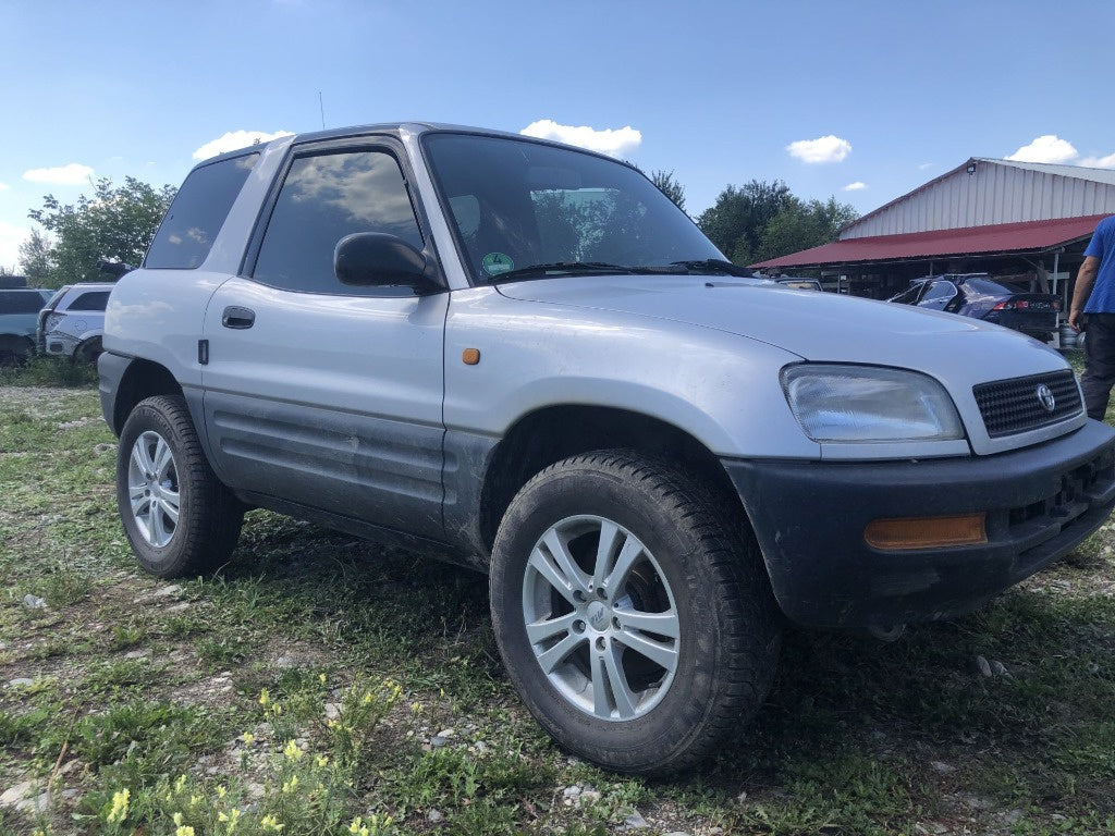 Dezmembrari dezmembrez piese toyota rav 4 an 1996 motor 2000cmc 4x4