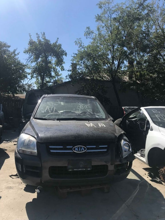 Dezmembrari Kia Sportage 2.0 CRDI 4WD 2006