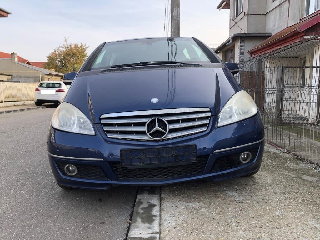 Dezmembrari Mercedes-Benz A-Class W169 FACELIFT 2009