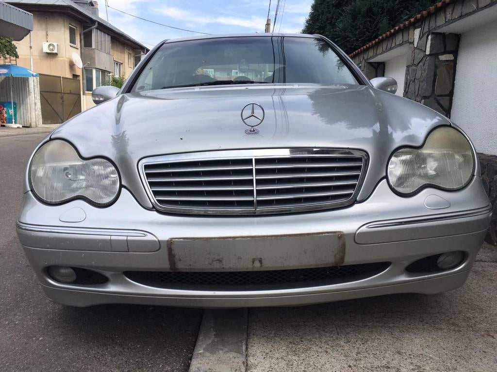 Dezmembrari Mercedes C Class C180 Benzina w203 2001