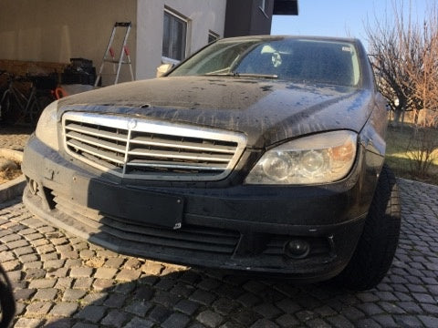 Dezmembrari Mercedes C class C200 Diesel w204 2008