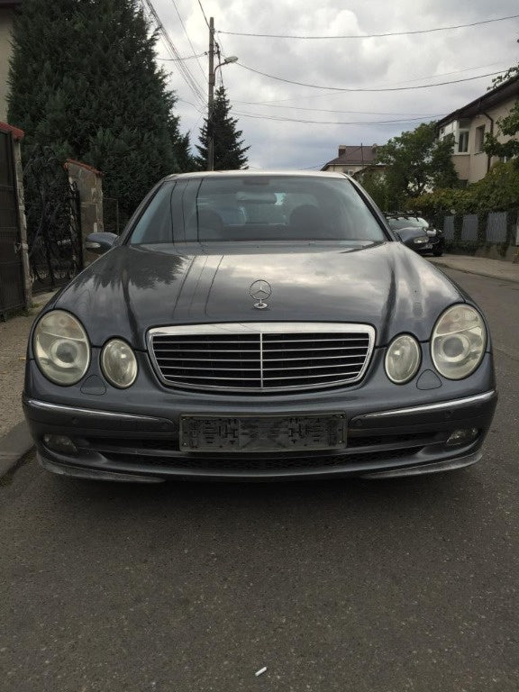 Dezmembrari Mercedes E Class w211 2.7 Diesel 2004