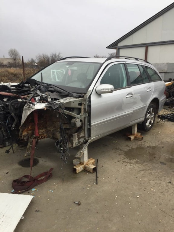 Dezmembrari Mercedes E200 S211 w211 2002 - 2008