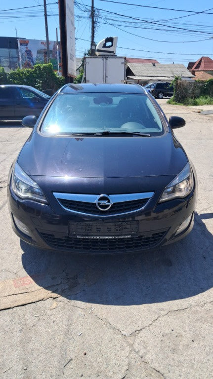 Dezmembrari Opel Astra J 1.4 Turbo A14NET , transmisie manuala 6+1 cod cutie MZ4 , an 2011 cod culoare Z20R