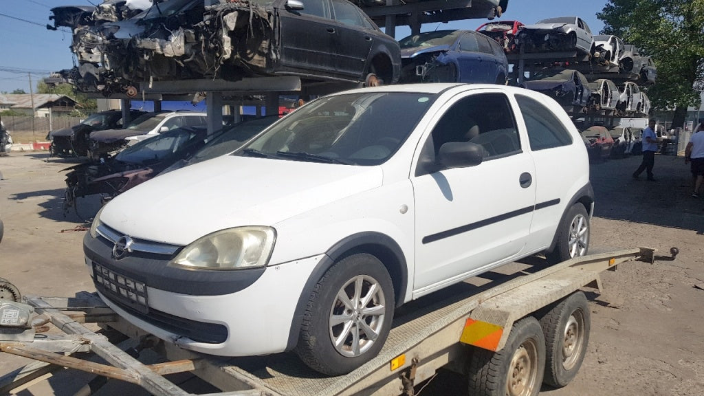 Dezmembrari Opel Corsa 1.0S, an 2001