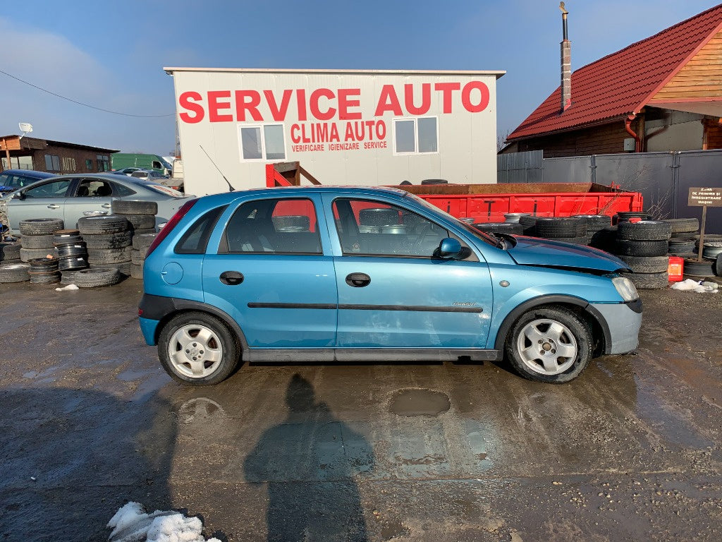 Dezmembrari Opel Corsa C 2002 hatchback 973