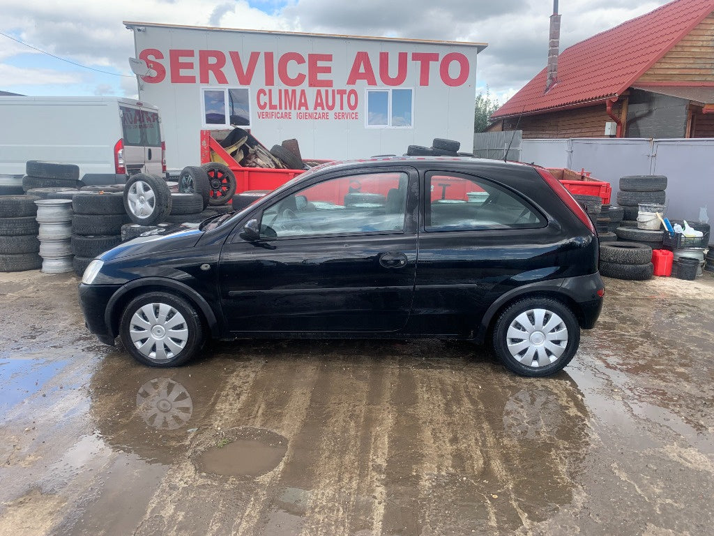 Dezmembrari opel corsa c anul 2001 motor 1.0 benzina tip motor z10xe