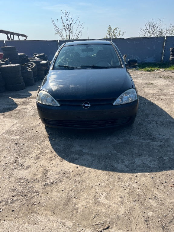 Dezmembrari opel corsa c motor 1.0 benzina anul 2002 tip motor Z10XE