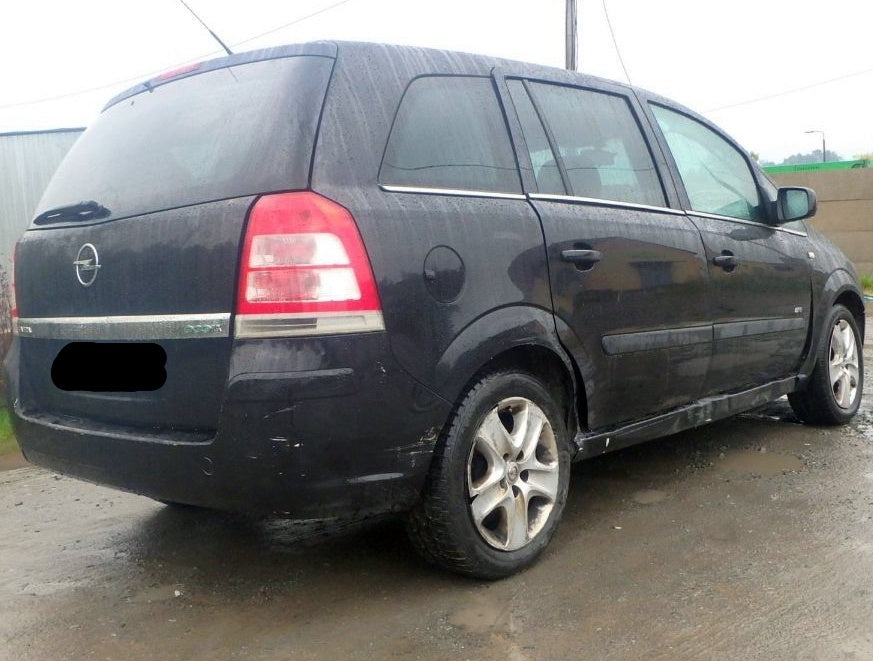 Dezmembrari Opel Zafira B, 1.7CDTI, an 2010