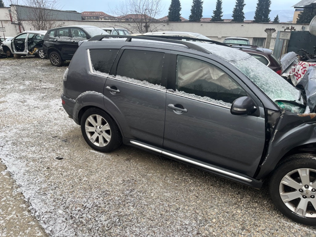 Dezmembrari piese Mitsubishi Outlander 2.2 diesel an 2011