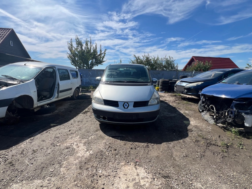 Dezmembrari renault rapace motor 1,9 diesel anul 2003 tip motor F9Q820
