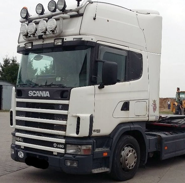 Dezmembrari Scania an 2002