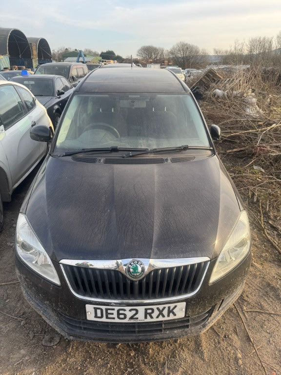 Dezmembrari Skoda Roomster 1.6 TDI cod motor CAY transmisie manuala 5+1 an de fabricatie 2012