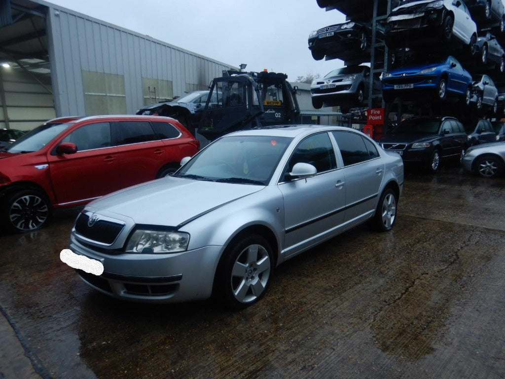Dezmembrari Skoda Superb 2007 Berlina 2.5 TDI