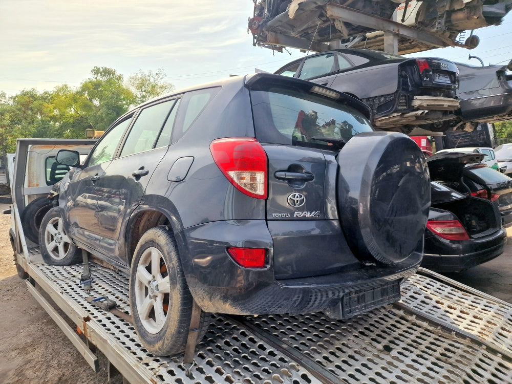 Dezmembrari Toyota RAV 4, 2.2D, an 2006, 2AD-FTV