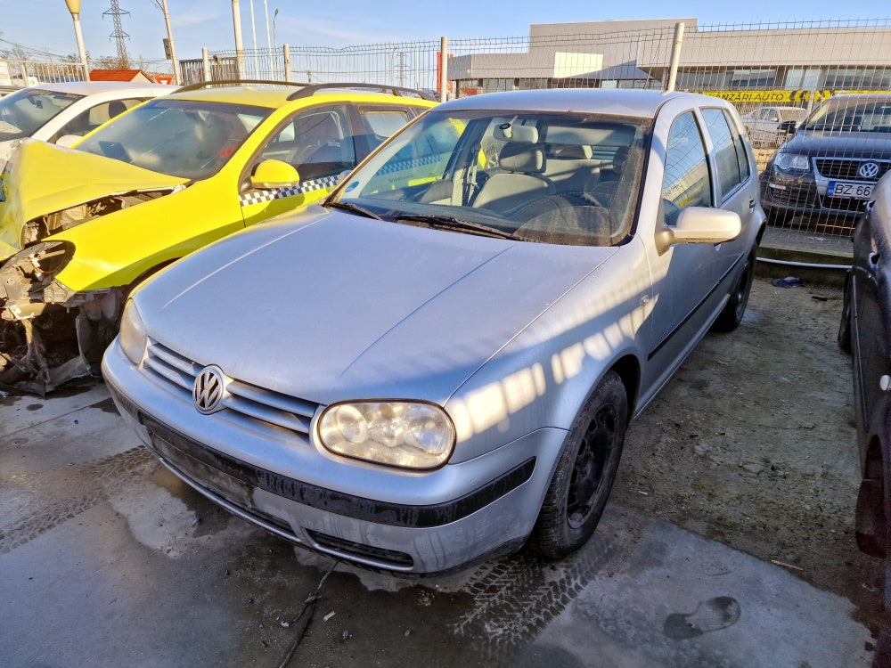 Dezmembrari Volkswagen Golf 4, 1.6S, an 2001, AVS