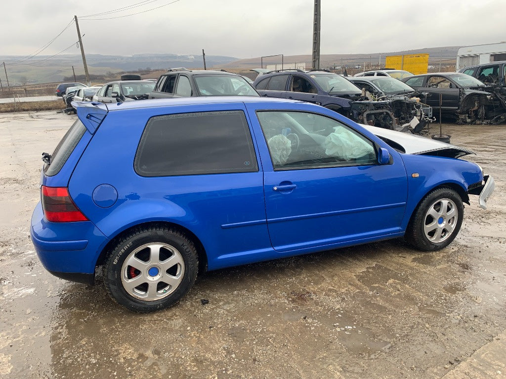 Dezmembrari Volkswagen Golf 4 1999 hatchback 1600