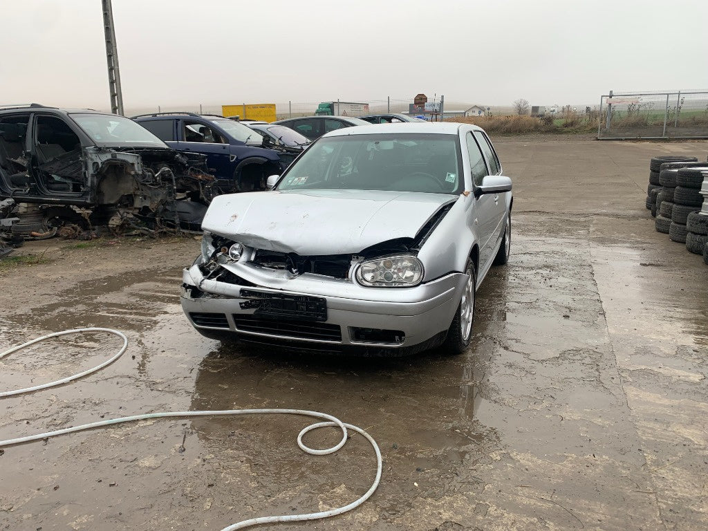 Dezmembrari volkswagen golf 4 anul 2003 motor 1,6 benzina tip motor BCB