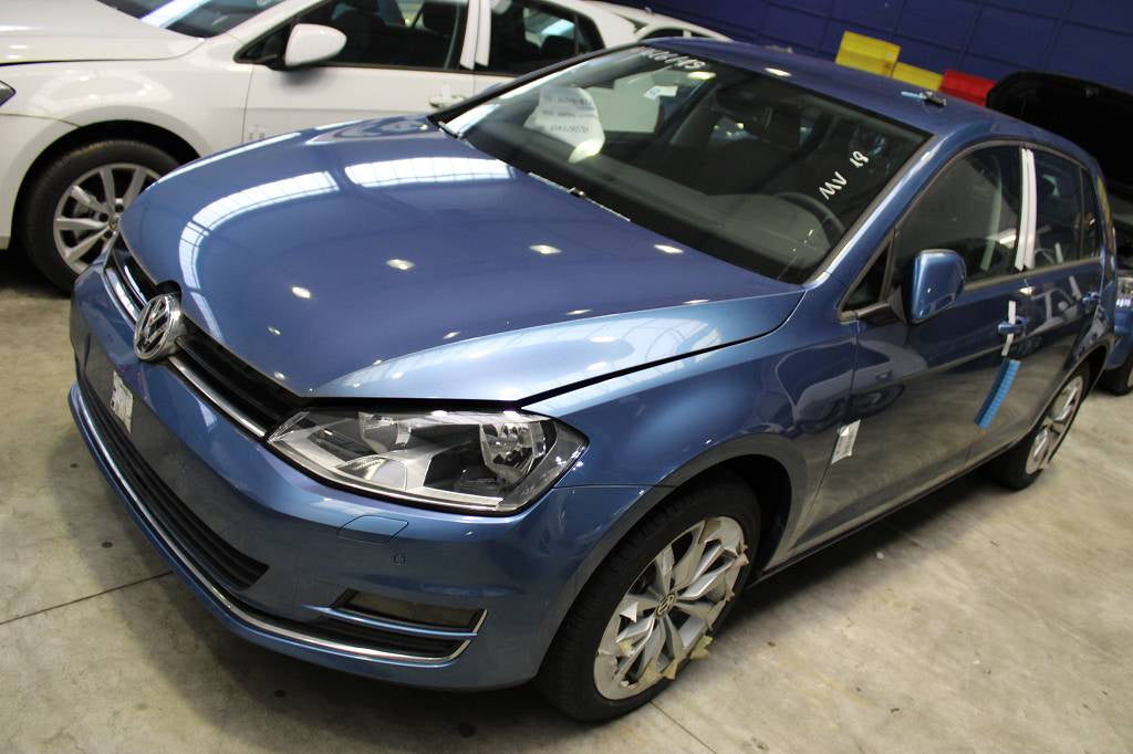 Dezmembrari Volkswagen Golf 7 2016 hatchback 1.6 tdi CXX