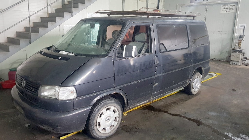 Dezmembrari Volkswagen T4, 2.5TDI, an 2001