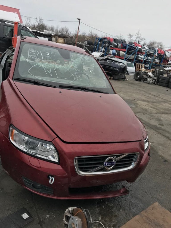 Dezmembrari Volvo V50 2.0 D D5204T5 2011
