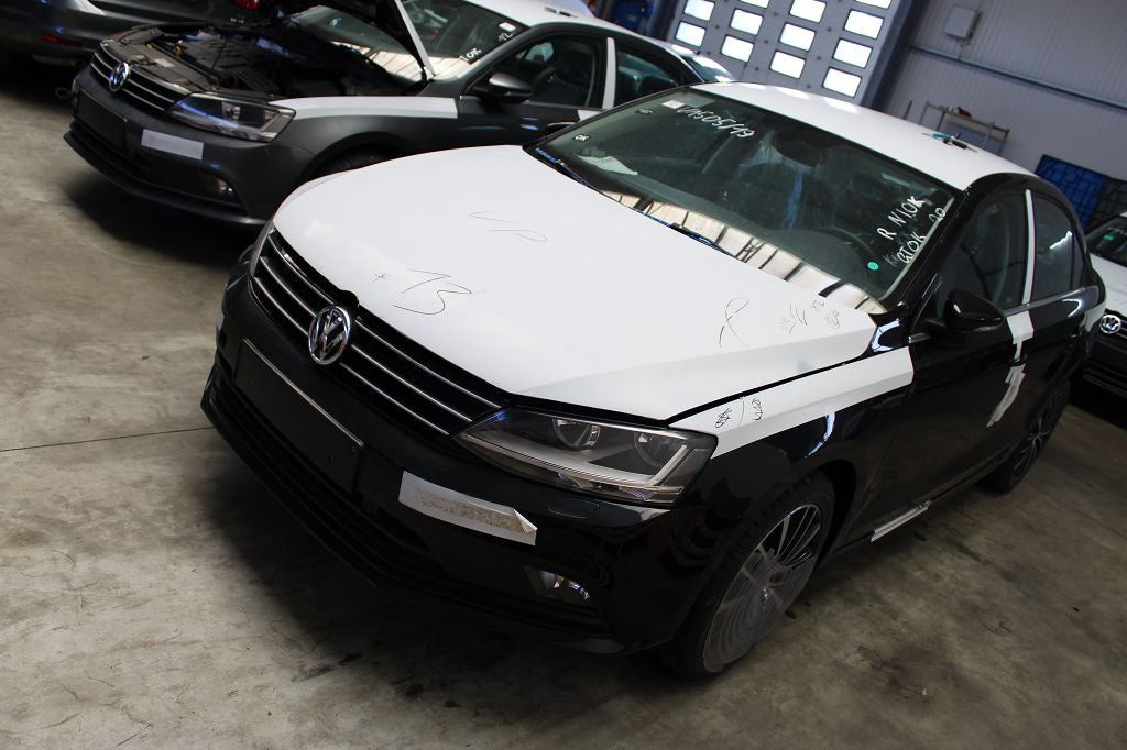 Dezmembrari VW Jetta din 2017 2.0 tdi CUU CUUA RQQ LC9X jante 17 tempomat scaune cu incalzire