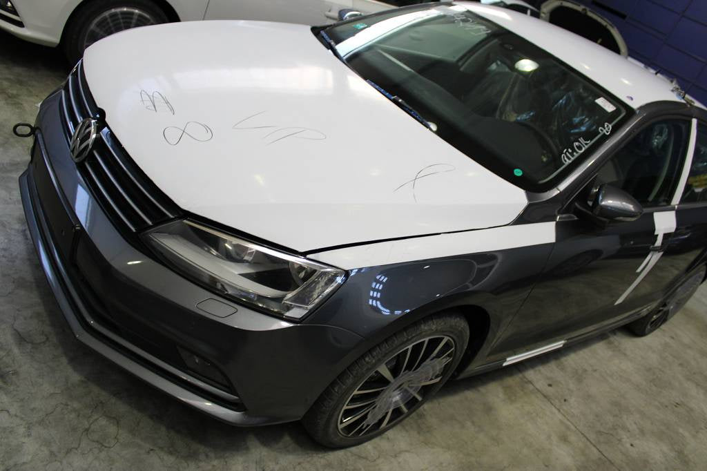 Dezmembrari VW Jetta facelift 2016 2.0 tdi CUUA CUU LD7X RCS jante R17, oglinzi rabatabile, etc. la 0 km